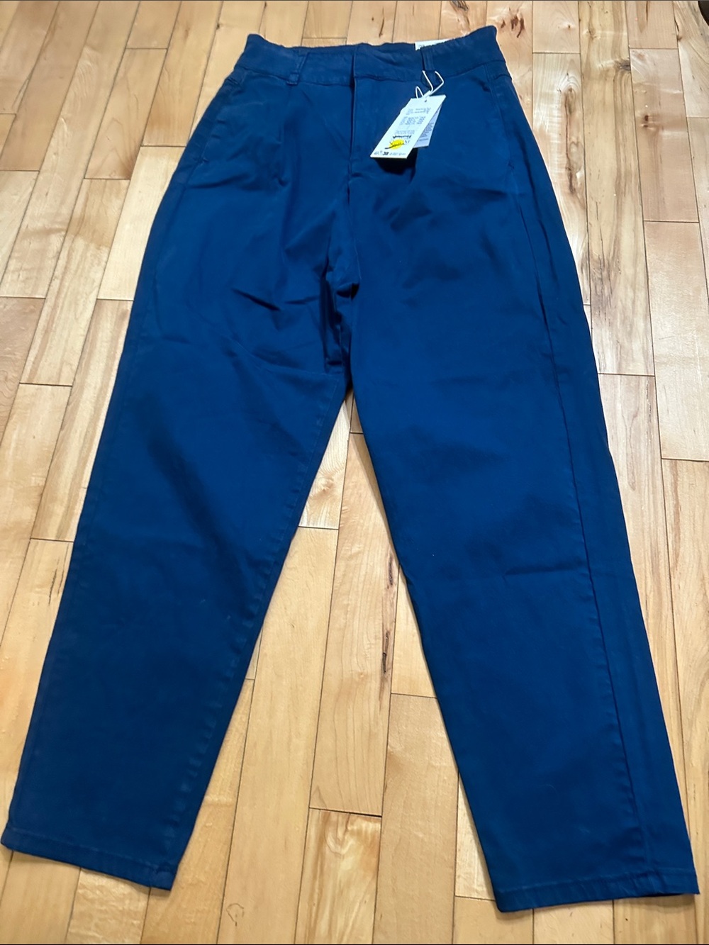 BNWT Cream Deep Blue Tailored Chinos